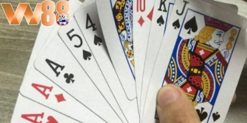 Một kỹ năng quan trọng là biết cách quan sát đối thủ